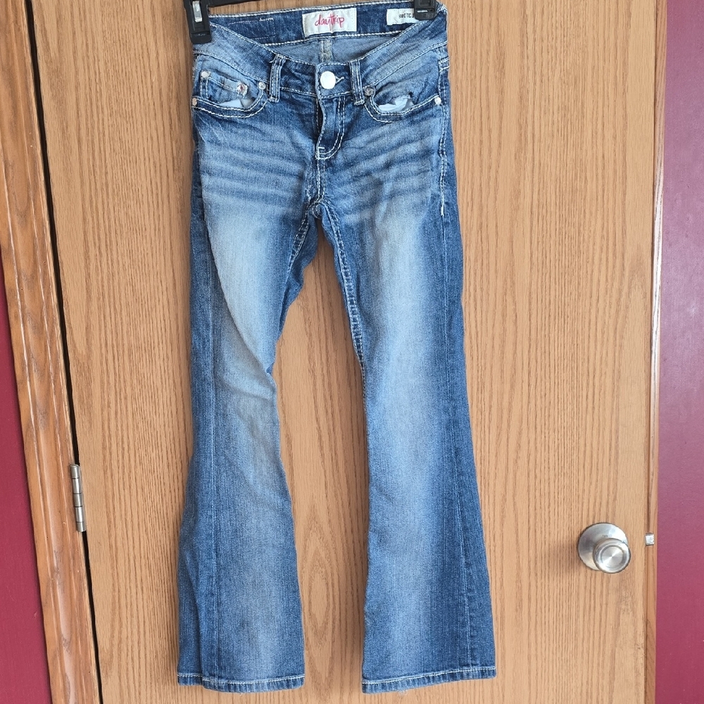 Daytrip boot cut low rise youth 10